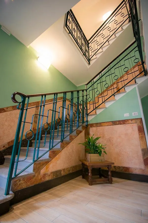 Comonfive Apartments Casa vacanze