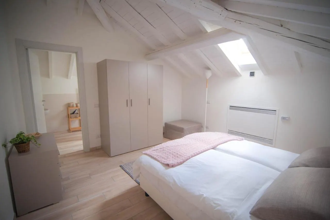 Comonfive Apartments Italia
